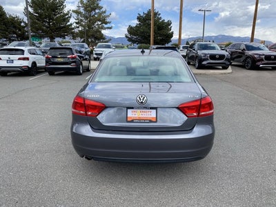 2014 Volkswagen Passat SE w/Sunroof
