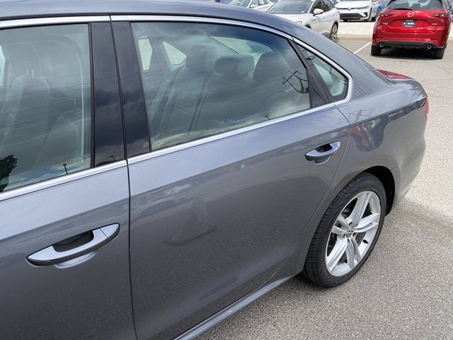 2014 Volkswagen Passat SE w/Sunroof