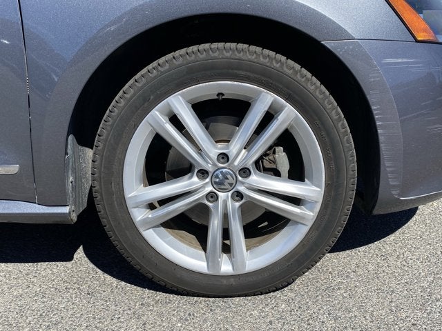 2014 Volkswagen Passat TDI SEL Premium