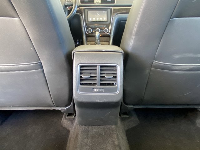 2014 Volkswagen Passat TDI SEL Premium