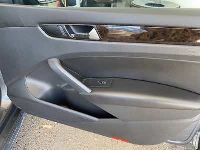 2014 Volkswagen Passat TDI SEL Premium