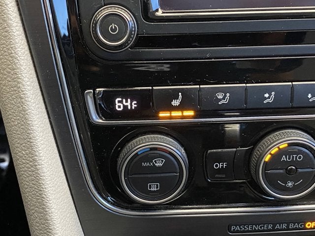 2017 Volkswagen Passat 1.8T R-Line