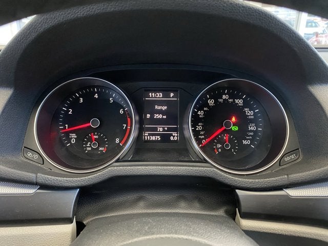 2017 Volkswagen Passat 1.8T R-Line