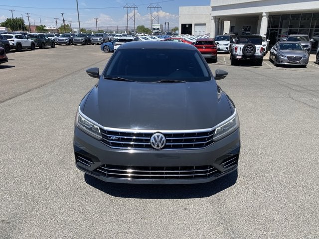 2017 Volkswagen Passat 1.8T R-Line