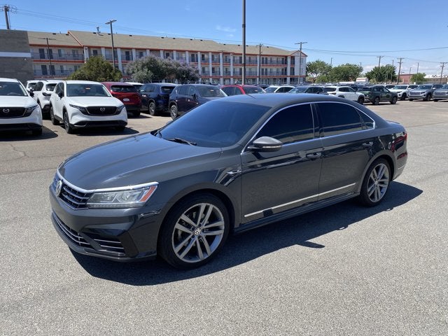 2017 Volkswagen Passat 1.8T R-Line