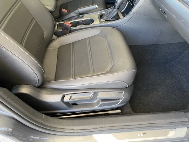 2021 Volkswagen Passat 2.0T R-Line