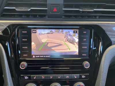 2021 Volkswagen Passat 2.0T R-Line