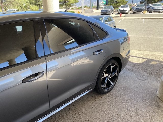 2021 Volkswagen Passat 2.0T R-Line