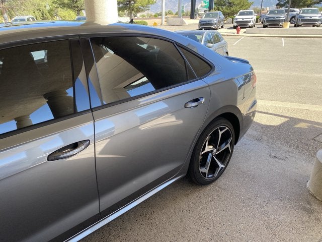 2021 Volkswagen Passat 2.0T R-Line
