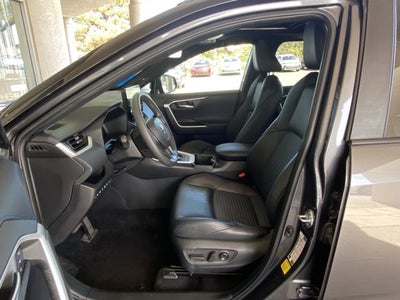 2023 Toyota RAV4 XSE