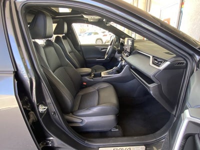 2023 Toyota RAV4 XSE