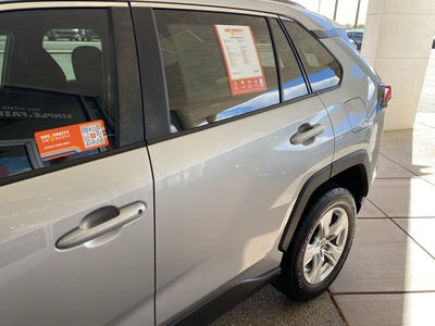 2020 Toyota RAV4 XLE