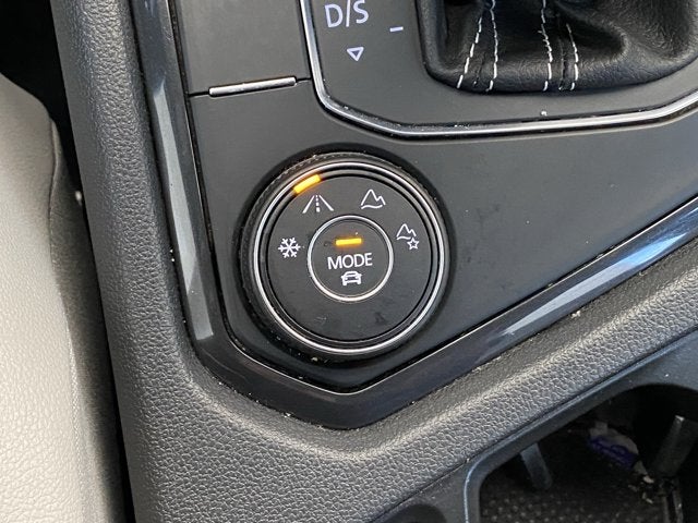 2021 Volkswagen Tiguan 2.0T SE R-Line Black