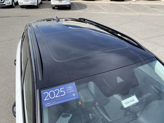 2025 Volkswagen Taos 1.5T SE Black