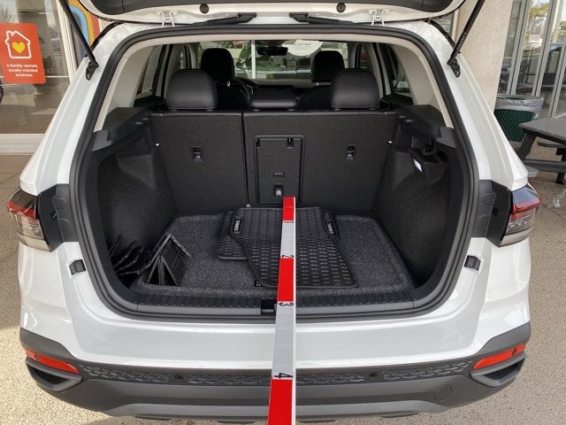 2025 Volkswagen Taos 1.5T SE Black