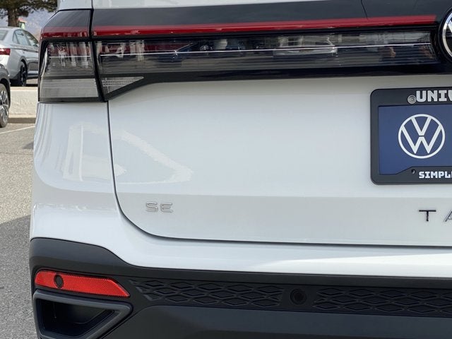 2025 Volkswagen Taos 1.5T SE Black