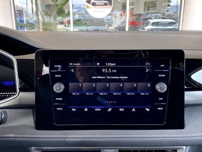 2025 Volkswagen Taos 1.5T SE Black