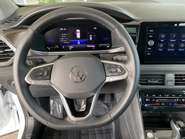 2025 Volkswagen Taos 1.5T SE Black