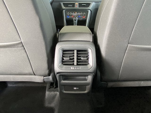 2025 Volkswagen Taos 1.5T SE Black