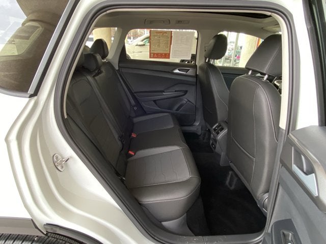 2025 Volkswagen Taos 1.5T SE Black