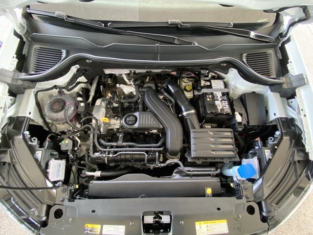 2025 Volkswagen Taos 1.5T SE Black