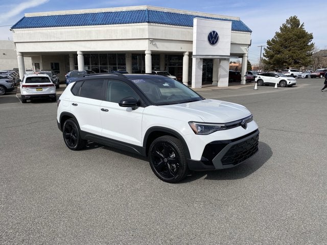 2025 Volkswagen Taos 1.5T SE Black