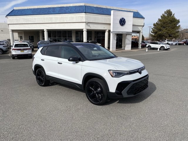 2025 Volkswagen Taos 1.5T SE Black