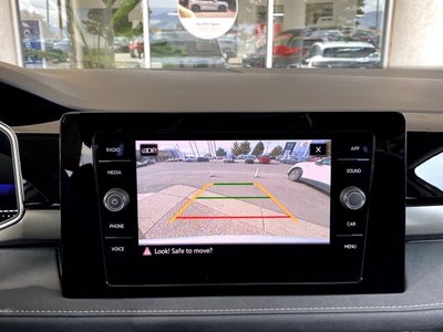 2025 Volkswagen Taos 1.5T SE Black