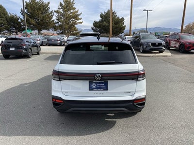 2025 Volkswagen Taos 1.5T SE Black