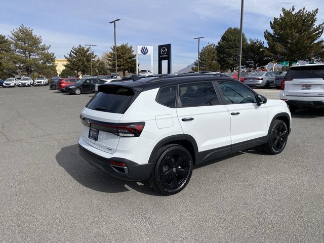 2025 Volkswagen Taos 1.5T SE Black