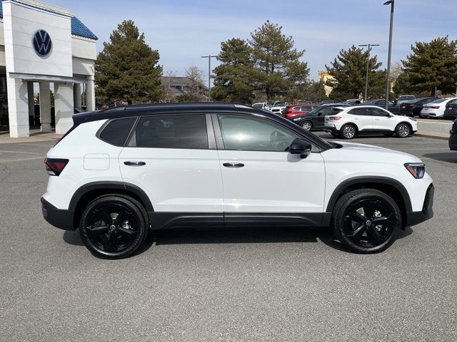 2025 Volkswagen Taos 1.5T SE Black