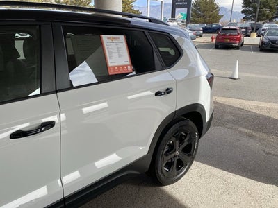 2025 Volkswagen Taos 1.5T SE Black