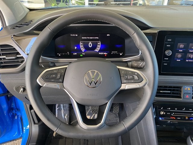 2026 Volkswagen Taos SE Black