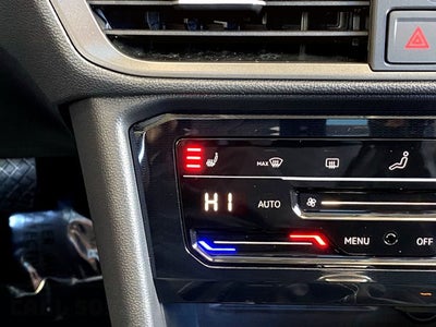 2026 Volkswagen Taos SE Black