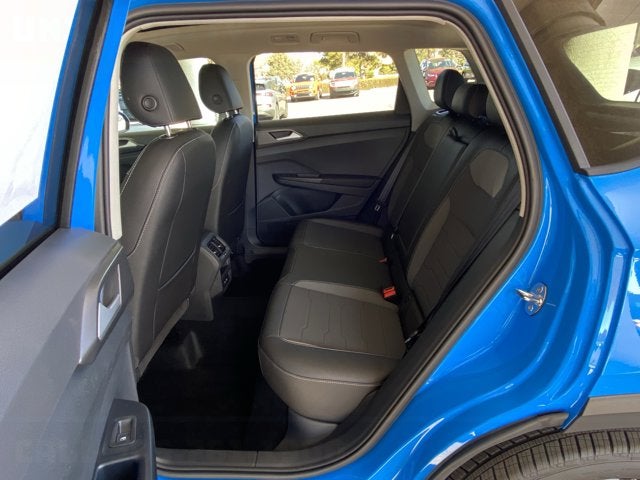 2026 Volkswagen Taos SE Black