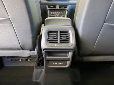 2026 Volkswagen Taos SE Black