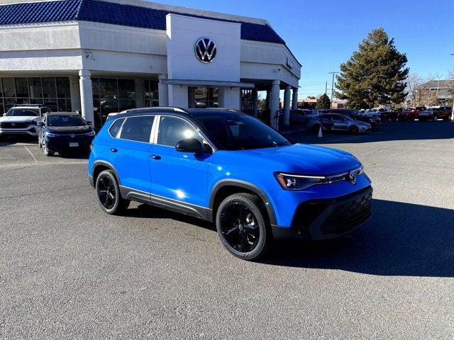 2026 Volkswagen Taos SE Black