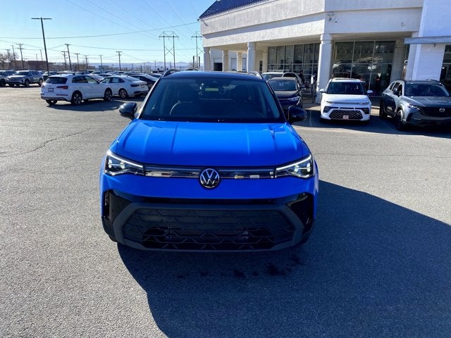 2026 Volkswagen Taos SE Black