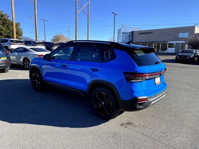 2026 Volkswagen Taos SE Black