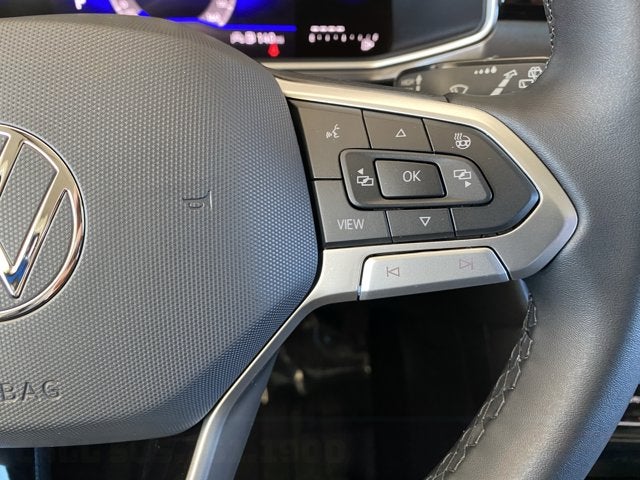 2026 Volkswagen Taos SE Black