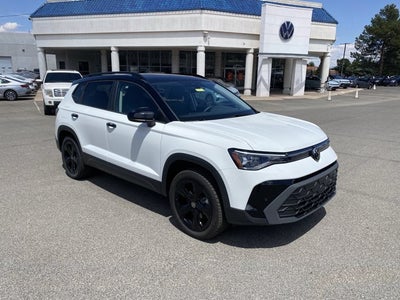 2026 Volkswagen Taos SE Black