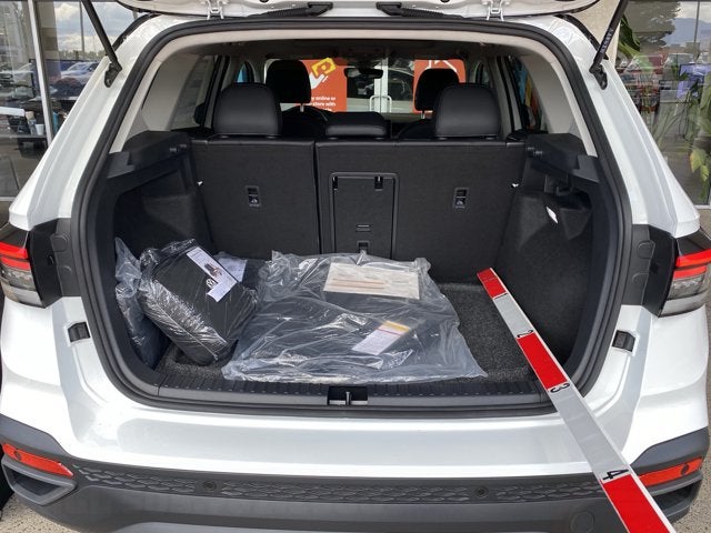 2026 Volkswagen Taos SE Black