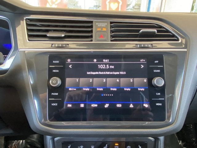 2023 Volkswagen Tiguan 2.0T SE