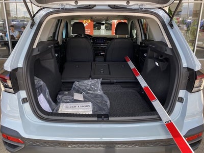 2026 Volkswagen Taos SE Black
