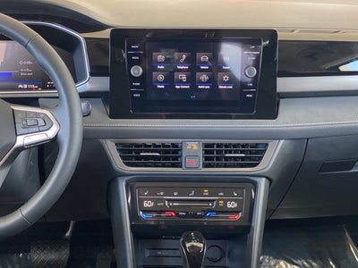 2026 Volkswagen Taos SE Black