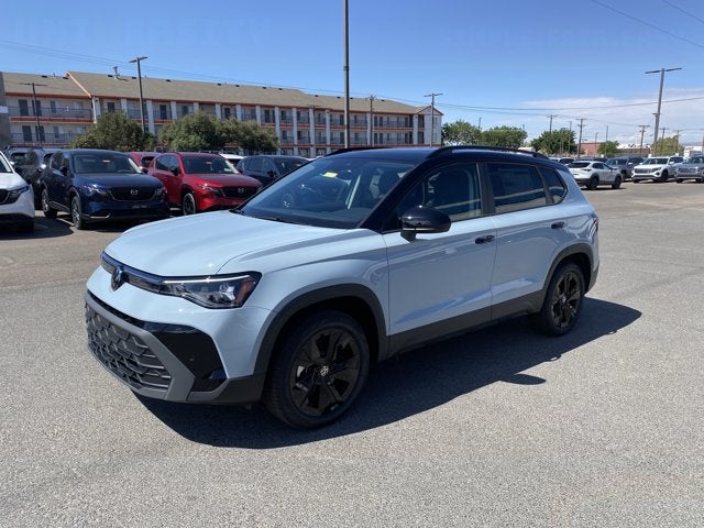 2026 Volkswagen Taos SE Black