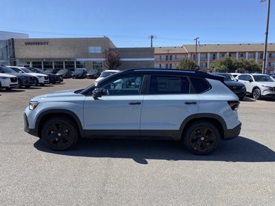2026 Volkswagen Taos SE Black