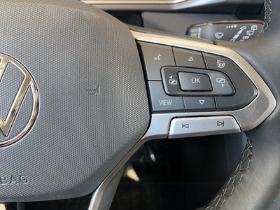 2026 Volkswagen Taos SE Black