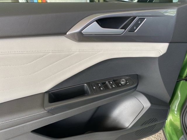 2025 Volkswagen Taos 1.5T SEL