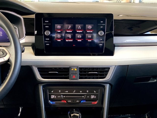 2025 Volkswagen Taos 1.5T SEL